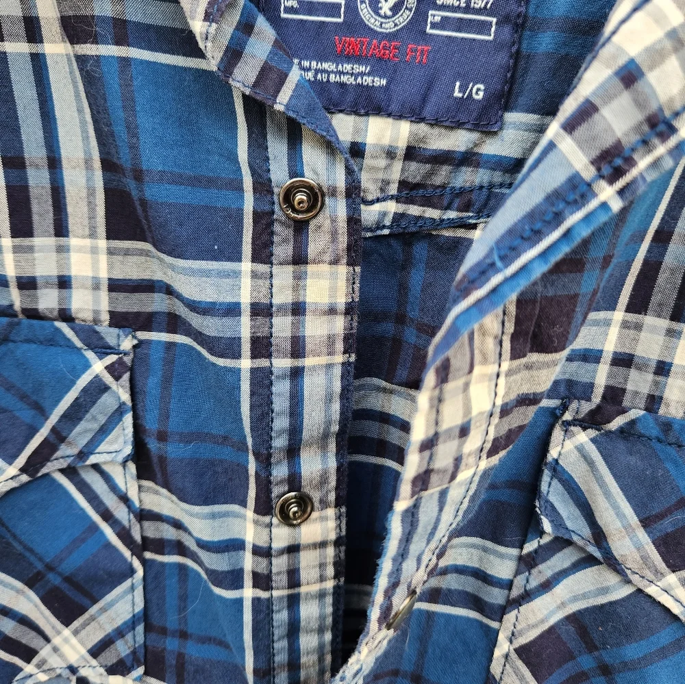 American Eagle Vintage Fit Snap Down Shirt - Picture 6 of 6
